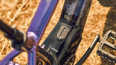 Trek Marlin+ 6 EU L 29 Crimson Produktbild 14