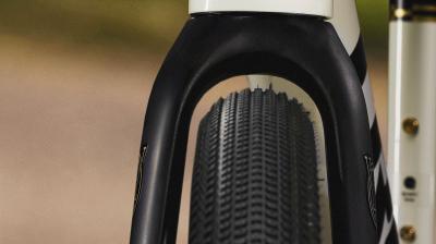 Trek Domane AL 5 56 Matte Trek Black Produktbild 13